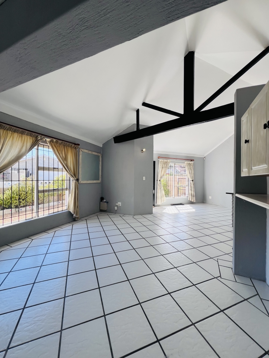 3 Bedroom Property for Sale in Pine Acres Western Cape